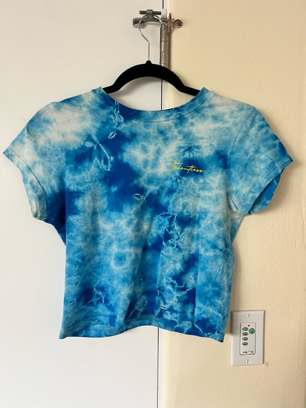 TALENTLESS Blue Tie-Dye Tee with Label Detail